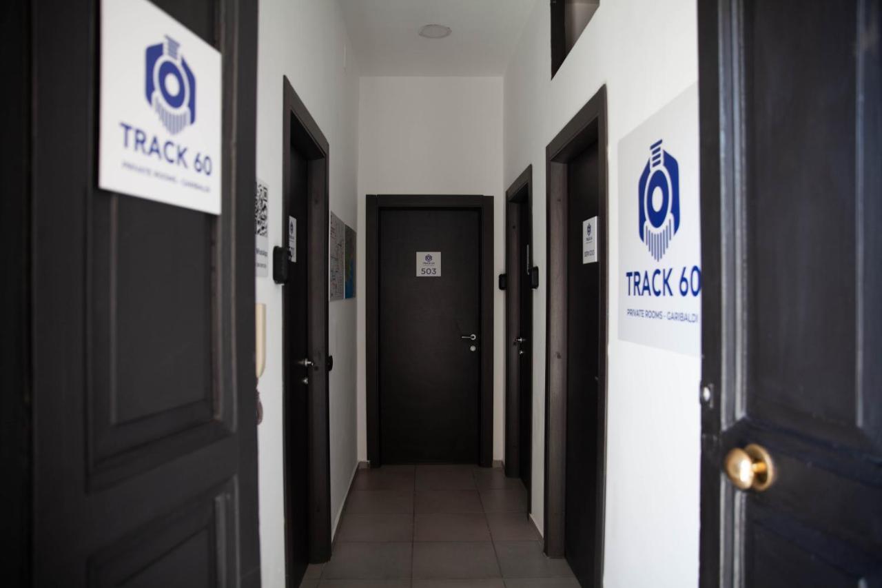 Track 60 - Private Rooms Garibaldi Nápoles Exterior foto